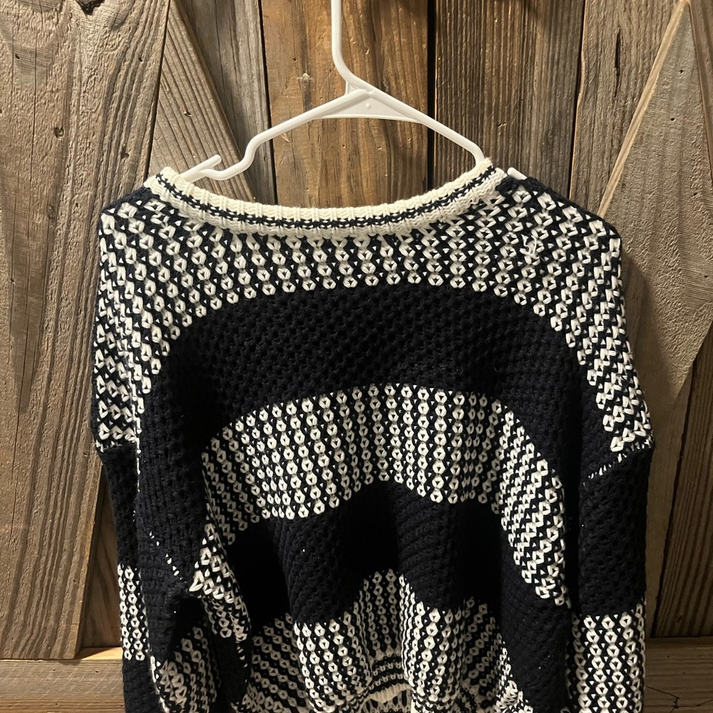SHEIN Monochrome Patterned Sweater